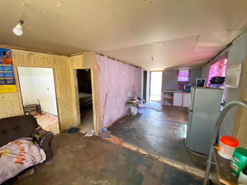 2 Bedroom Property for Sale in Emdeni Gauteng