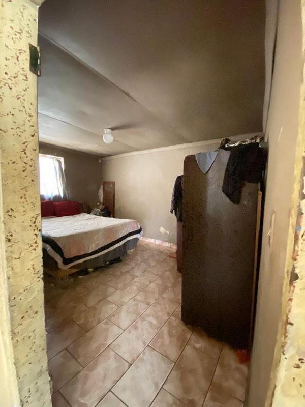 2 Bedroom Property for Sale in Emdeni Gauteng