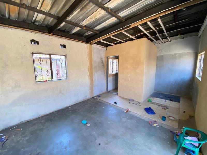 2 Bedroom Property for Sale in Emdeni Gauteng
