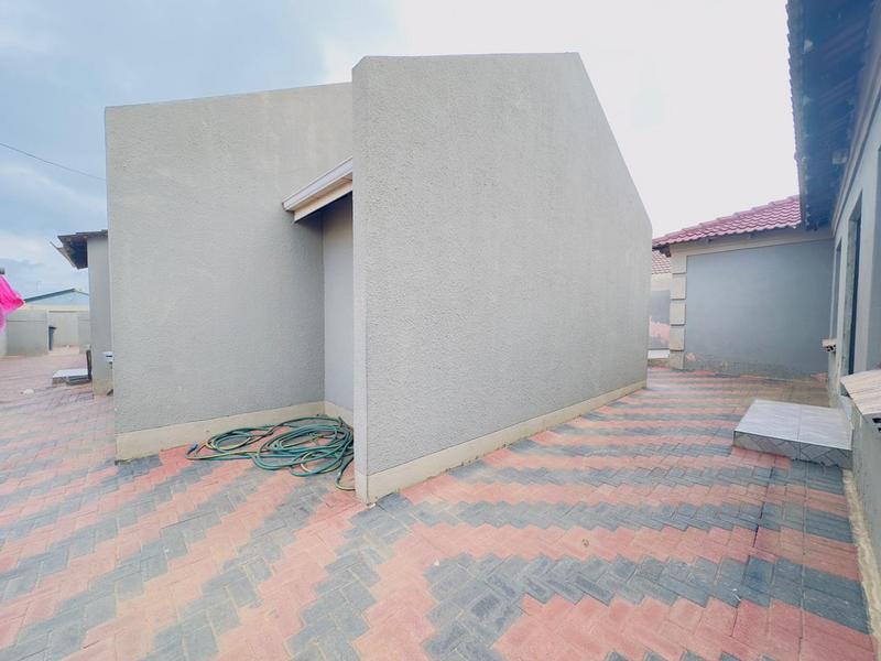 3 Bedroom Property for Sale in Ennerdale Gauteng