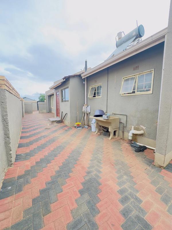 3 Bedroom Property for Sale in Ennerdale Gauteng