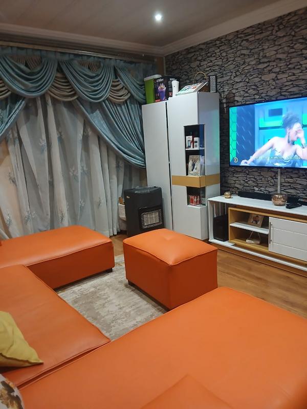 2 Bedroom Property for Sale in Wilgeheuwel Gauteng