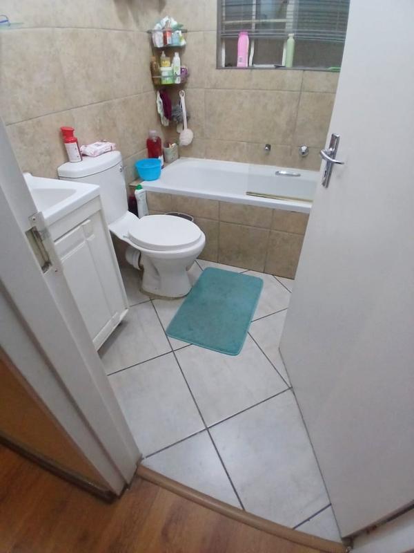 2 Bedroom Property for Sale in Wilgeheuwel Gauteng