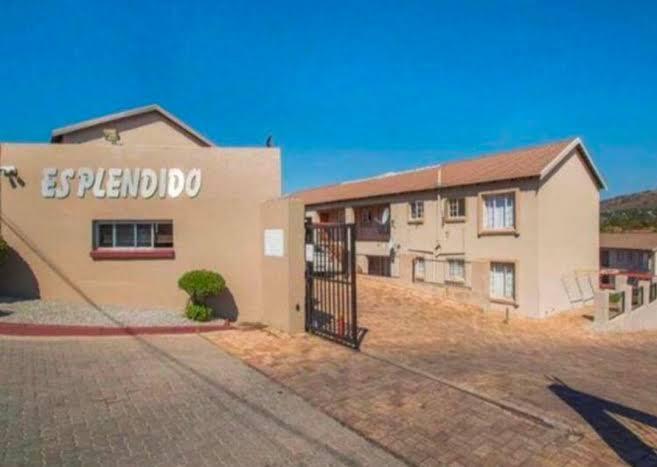 2 Bedroom Property for Sale in Wilgeheuwel Gauteng