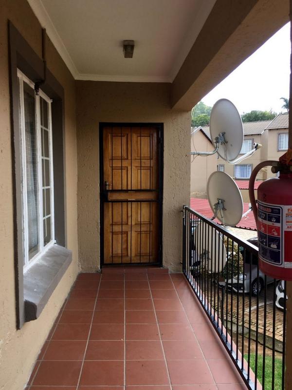 2 Bedroom Property for Sale in Wilgeheuwel Gauteng