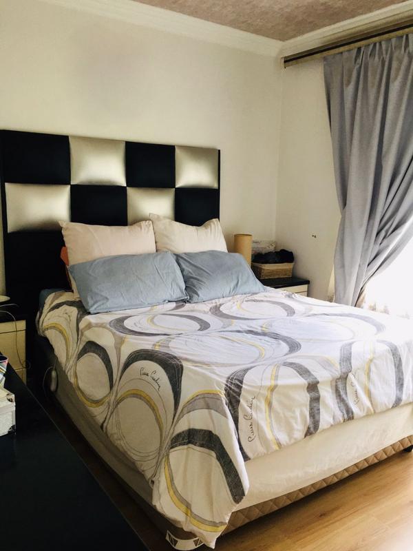 2 Bedroom Property for Sale in Wilgeheuwel Gauteng