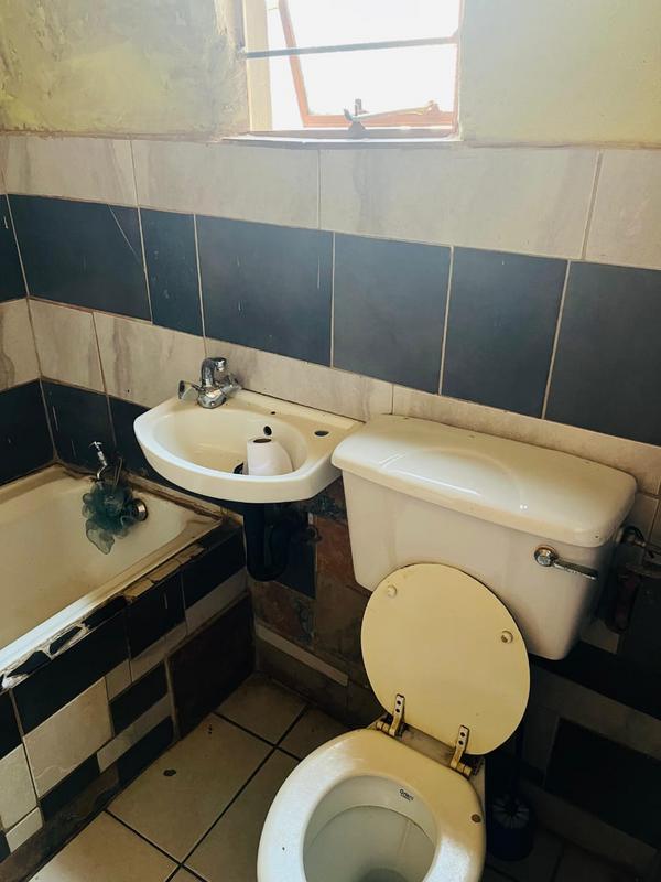 2 Bedroom Property for Sale in Palm Ridge Gauteng