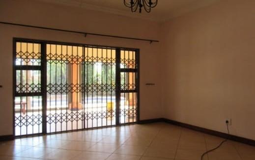 5 Bedroom Property for Sale in Lenasia Gauteng