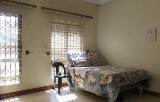 5 Bedroom Property for Sale in Lenasia Gauteng