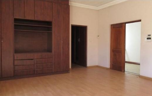 5 Bedroom Property for Sale in Lenasia Gauteng