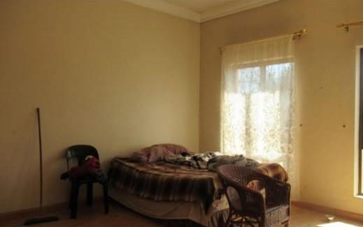 5 Bedroom Property for Sale in Lenasia Gauteng