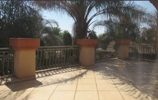 5 Bedroom Property for Sale in Lenasia Gauteng