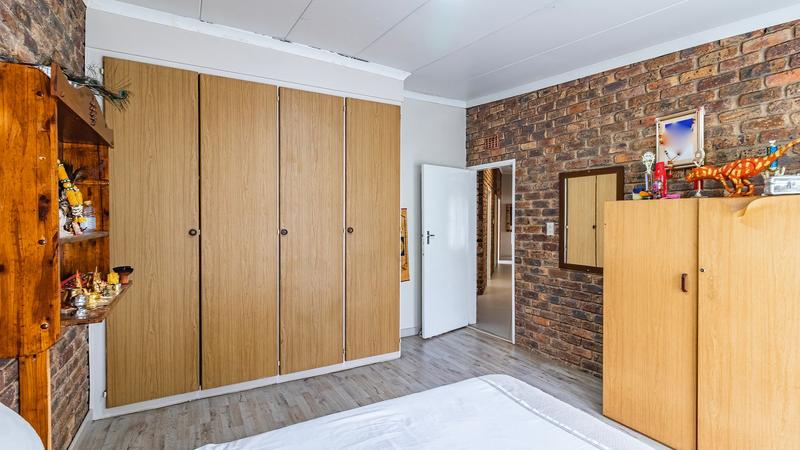 4 Bedroom Property for Sale in Terenure Gauteng