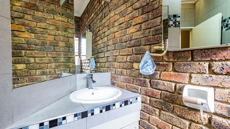 4 Bedroom Property for Sale in Terenure Gauteng