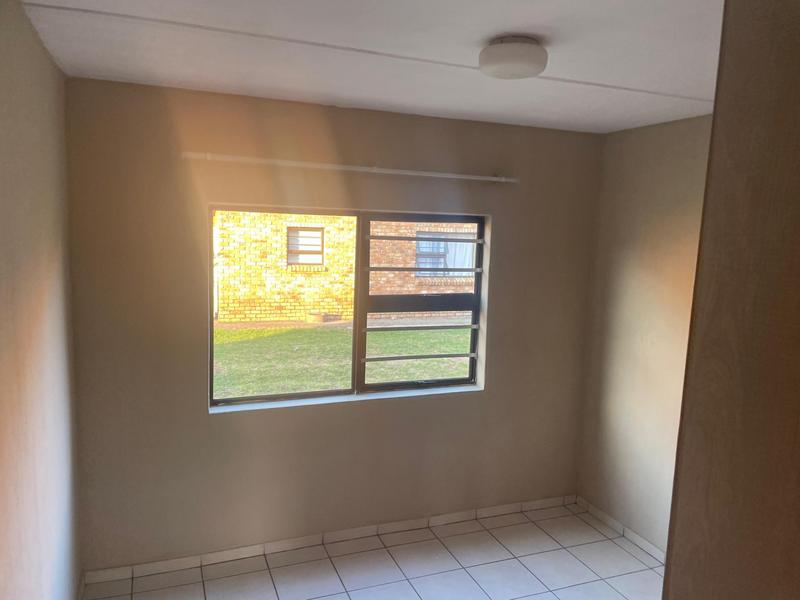 To Let 2 Bedroom Property for Rent in Akasia Gauteng