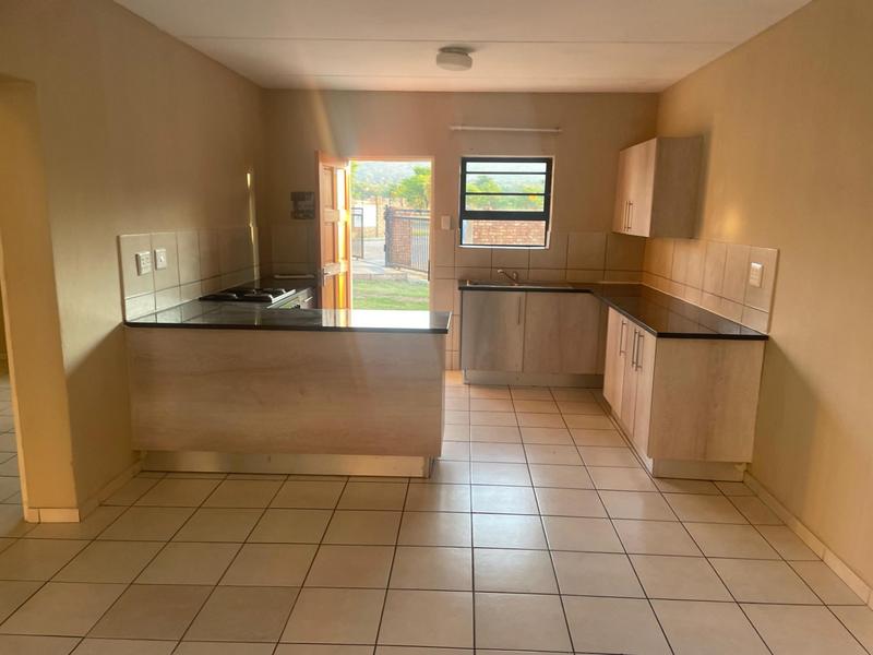 To Let 2 Bedroom Property for Rent in Akasia Gauteng