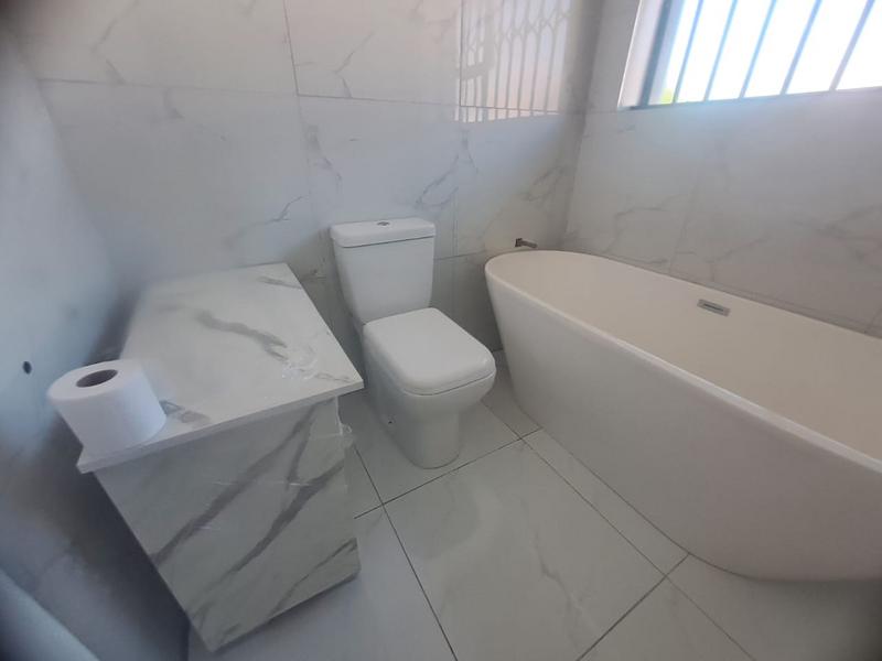 4 Bedroom Property for Sale in Brackenhurst Gauteng