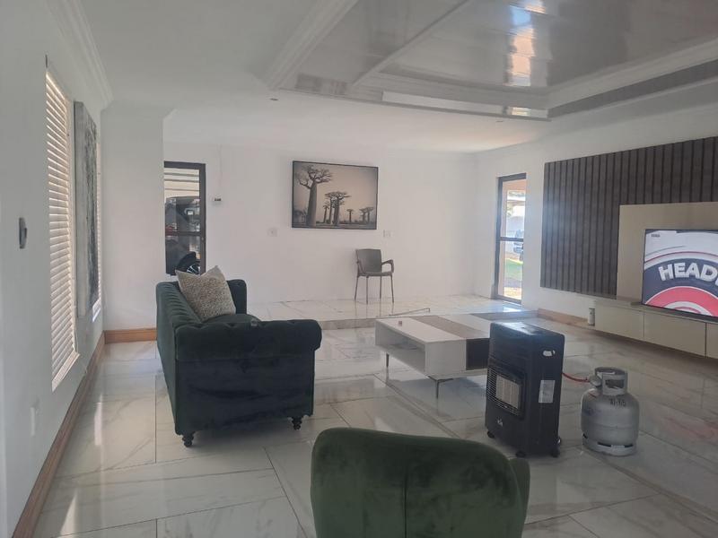 4 Bedroom Property for Sale in Brackenhurst Gauteng