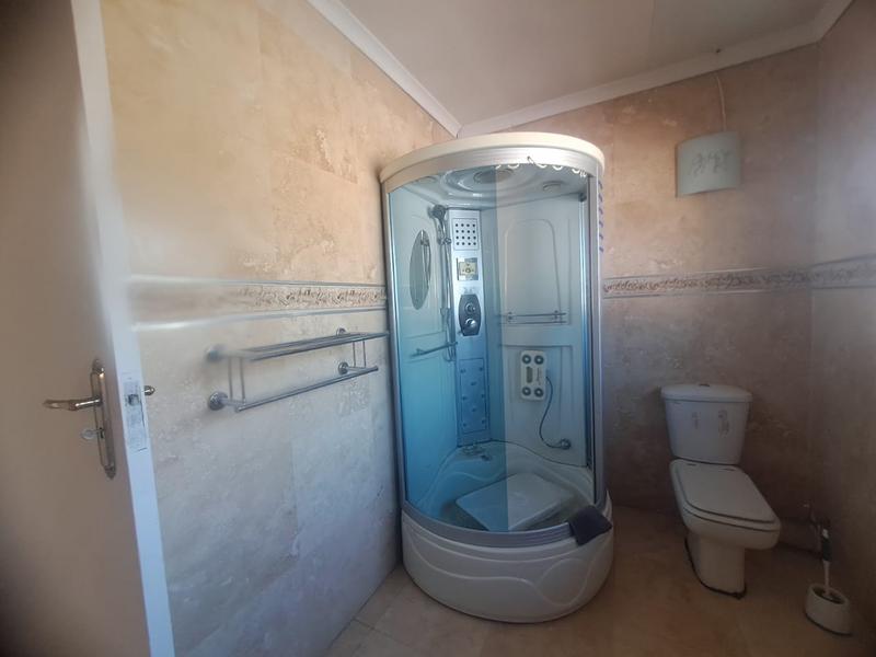 4 Bedroom Property for Sale in Brackenhurst Gauteng