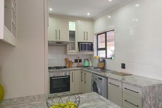 4 Bedroom Property for Sale in Verwoerdpark Gauteng