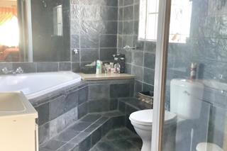 4 Bedroom Property for Sale in Verwoerdpark Gauteng