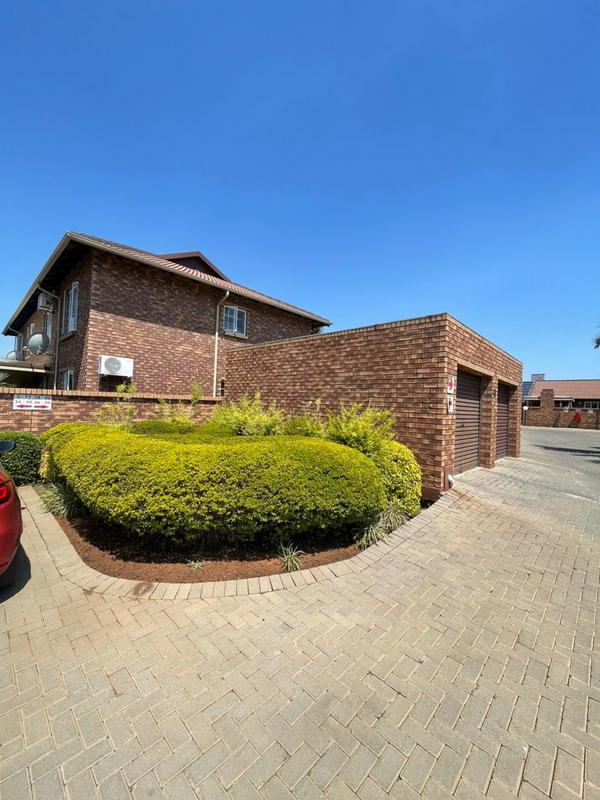 4 Bedroom Property for Sale in Montana Gauteng