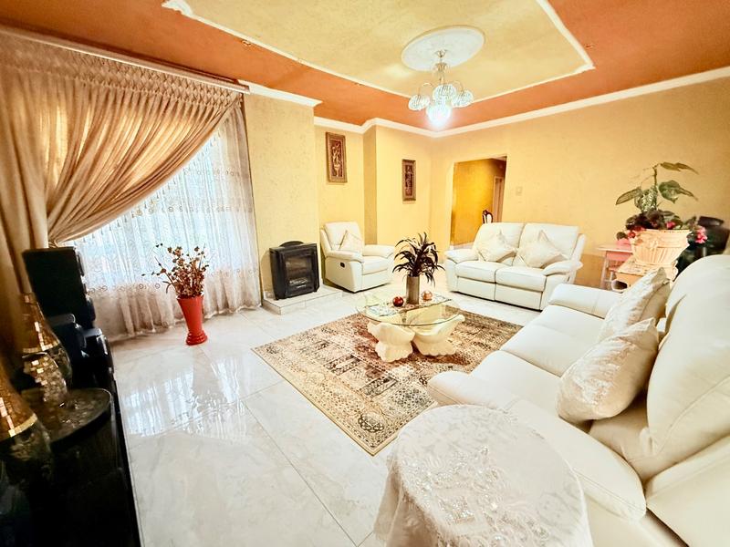 3 Bedroom Property for Sale in Vanderbijlpark CE 4 Gauteng