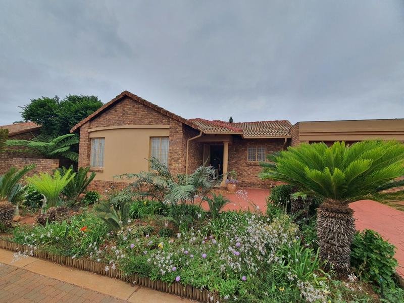 0 Bedroom Property for Sale in Magalieskruin Gauteng