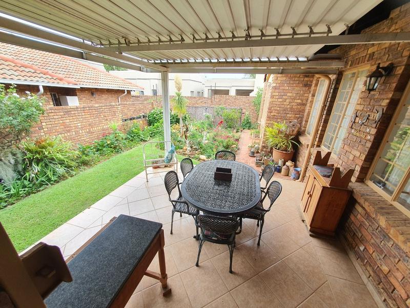 0 Bedroom Property for Sale in Magalieskruin Gauteng