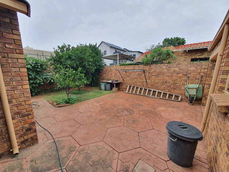 0 Bedroom Property for Sale in Magalieskruin Gauteng