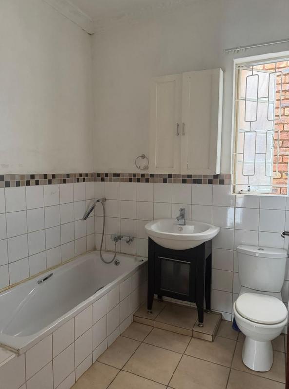 To Let 3 Bedroom Property for Rent in Kensington Gauteng