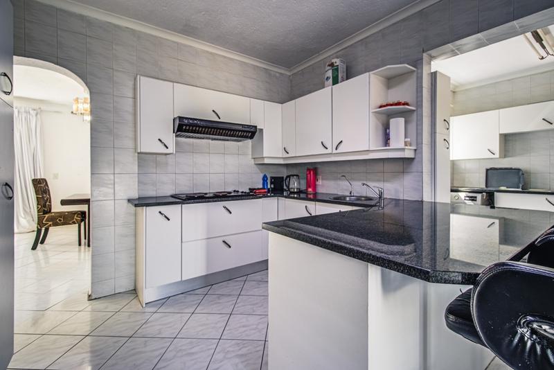 3 Bedroom Property for Sale in Bruma Gauteng