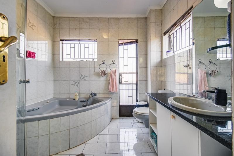 3 Bedroom Property for Sale in Bruma Gauteng