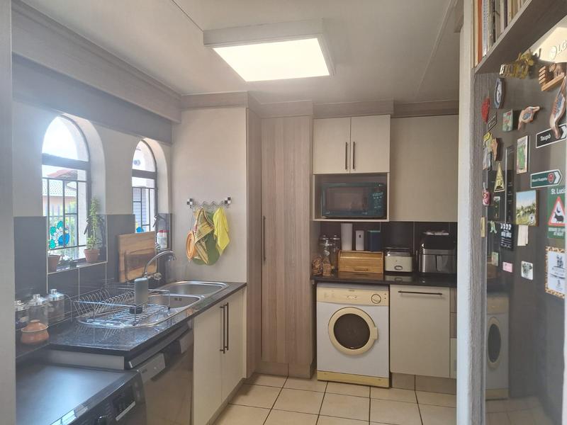 2 Bedroom Property for Sale in Huntingdon Gauteng