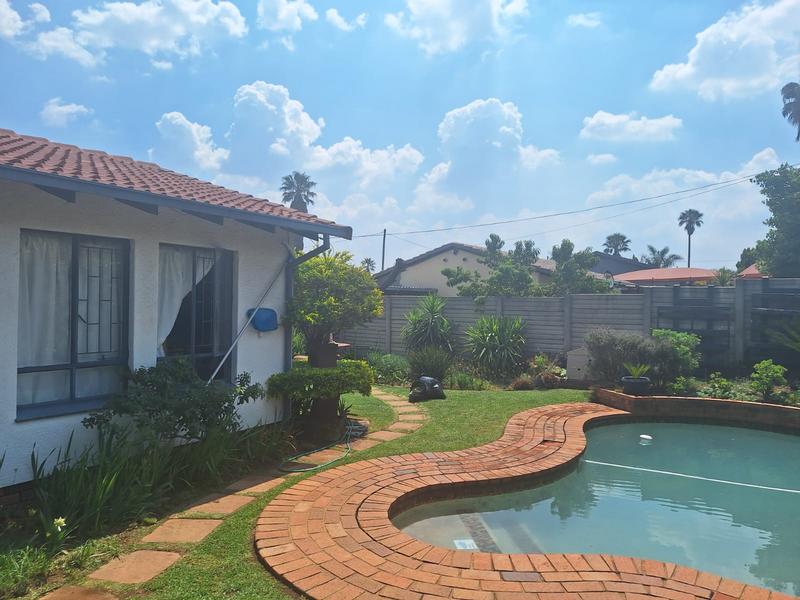 2 Bedroom Property for Sale in Huntingdon Gauteng