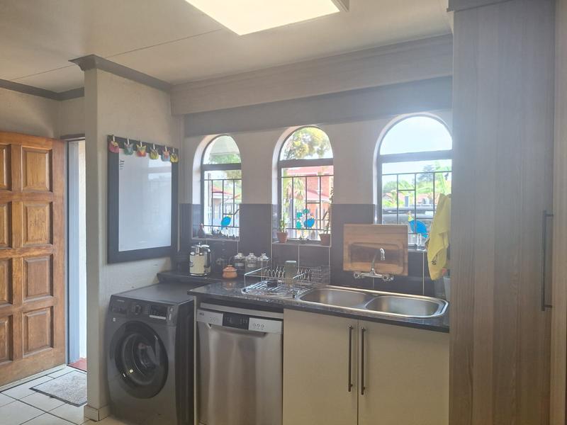 2 Bedroom Property for Sale in Huntingdon Gauteng