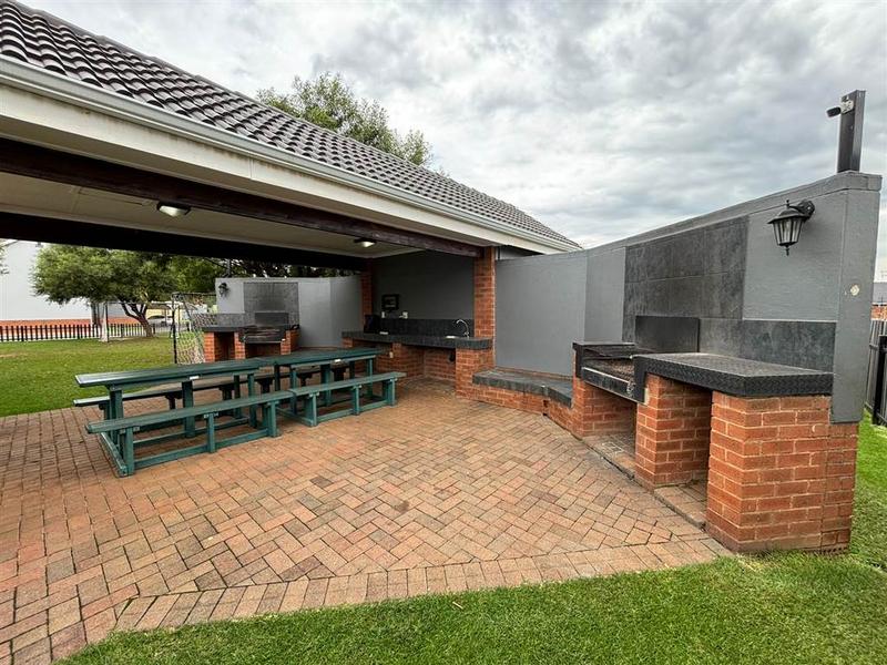 To Let 2 Bedroom Property for Rent in Brentwood Park Gauteng