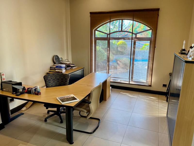 4 Bedroom Property for Sale in Glenvista Gauteng