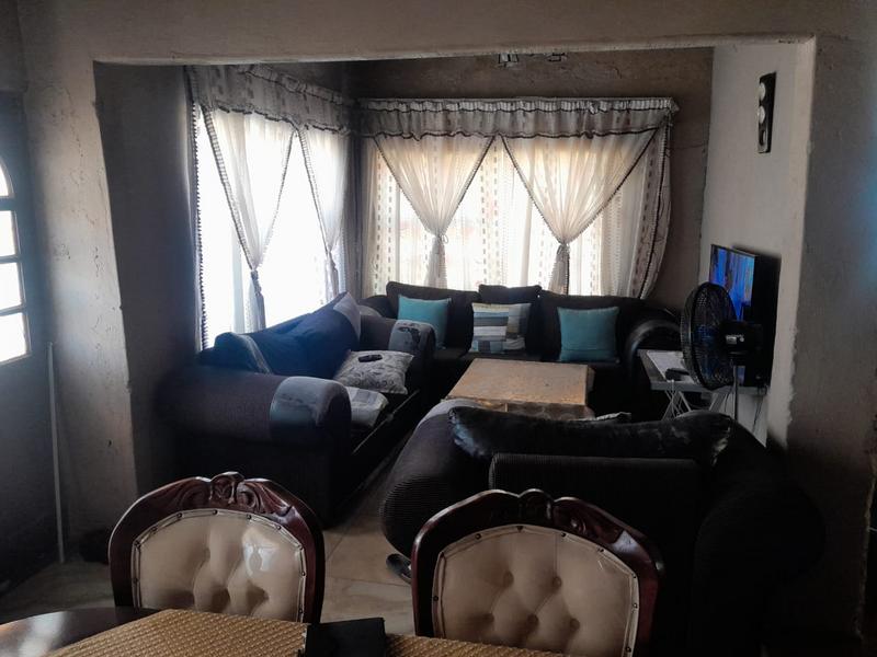 2 Bedroom Property for Sale in Mamelodi Gauteng