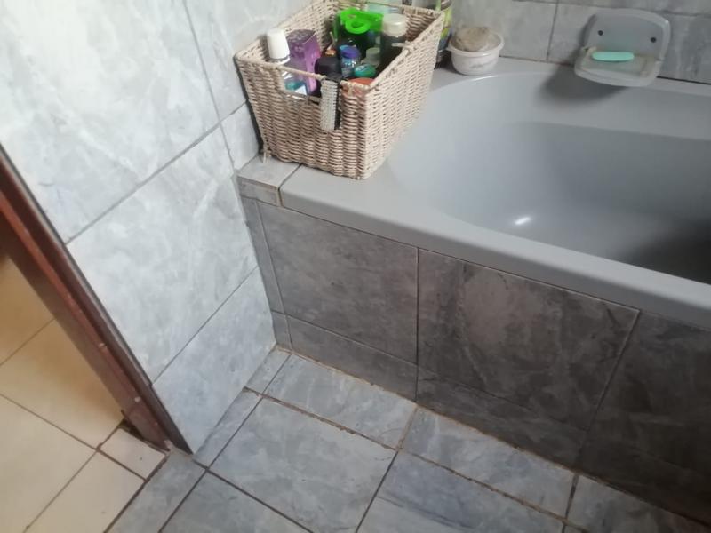 2 Bedroom Property for Sale in Mamelodi Gauteng