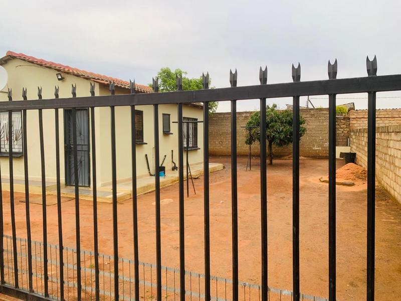 2 Bedroom Property for Sale in Soshanguve South Gauteng