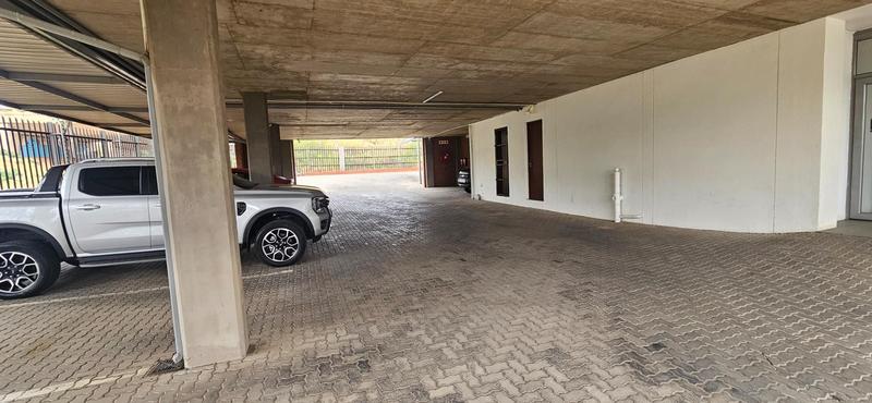 To Let commercial Property for Rent in Midridge Park Gauteng