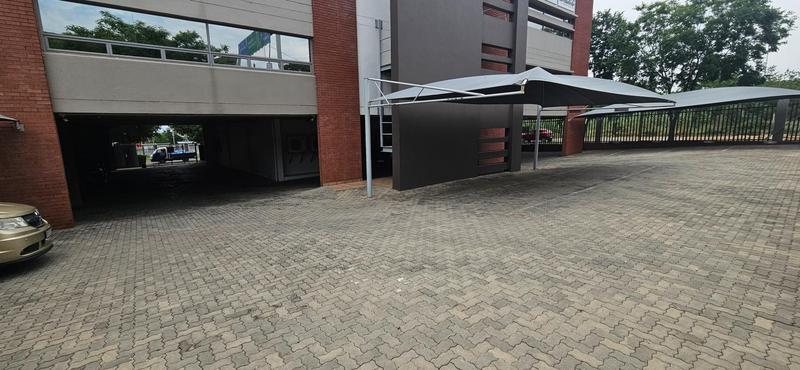 To Let commercial Property for Rent in Midridge Park Gauteng