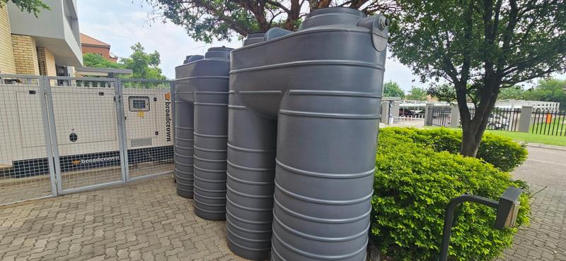 To Let commercial Property for Rent in Midridge Park Gauteng