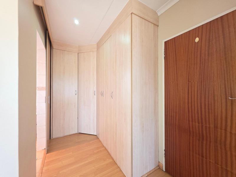 To Let 3 Bedroom Property for Rent in Honeyhills Gauteng