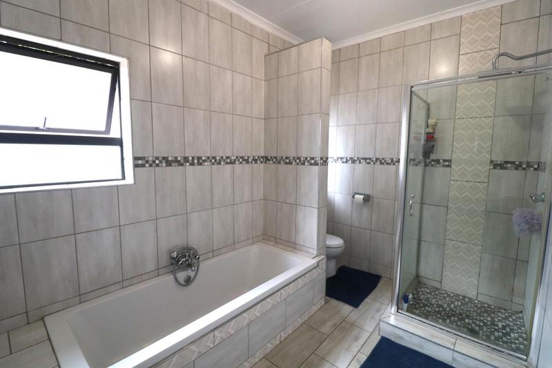 To Let 3 Bedroom Property for Rent in Craighall Gauteng
