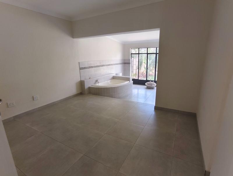 4 Bedroom Property for Sale in Sinoville Gauteng