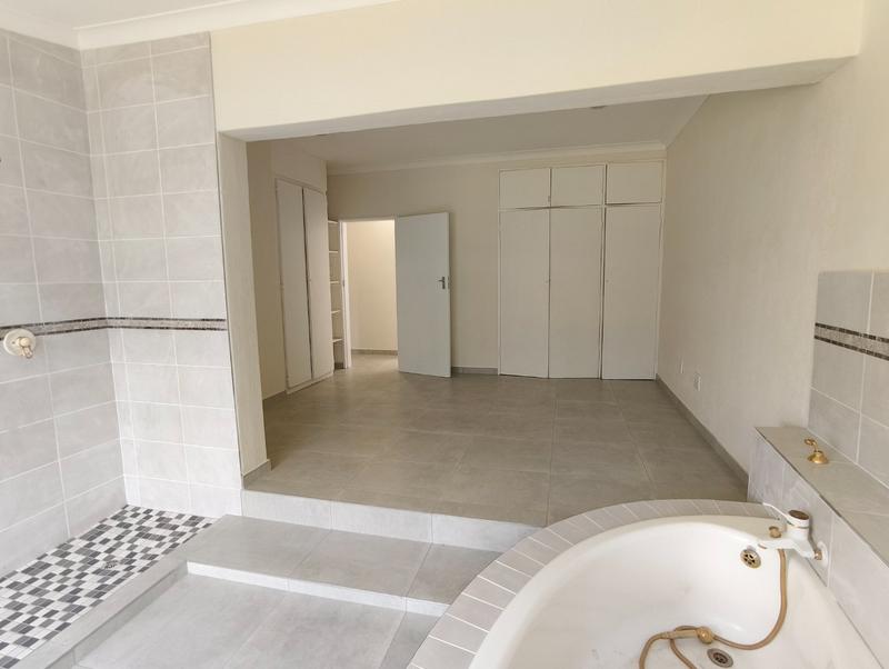 4 Bedroom Property for Sale in Sinoville Gauteng