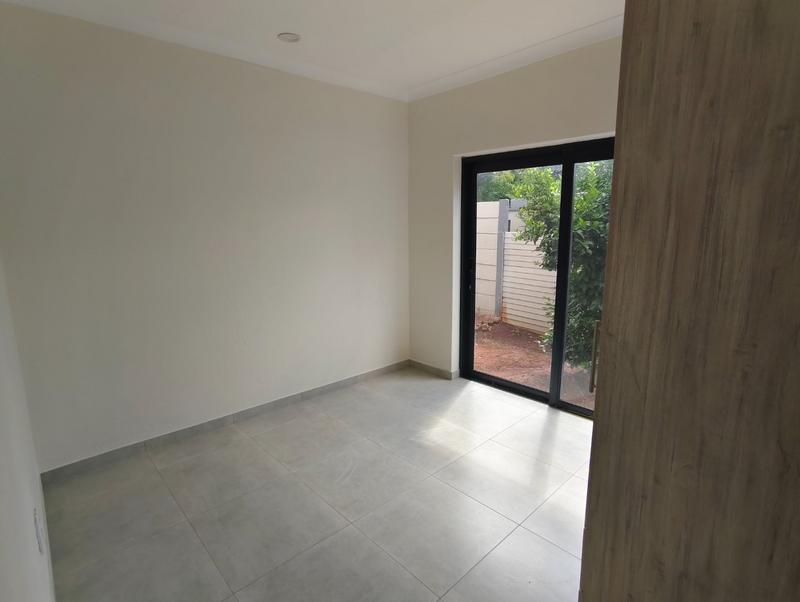 4 Bedroom Property for Sale in Sinoville Gauteng