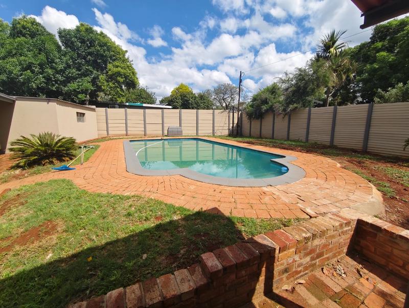 4 Bedroom Property for Sale in Sinoville Gauteng